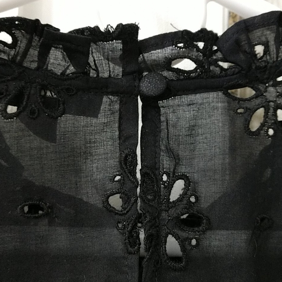 Like new J Crew Blouse - Picture 6 of 6